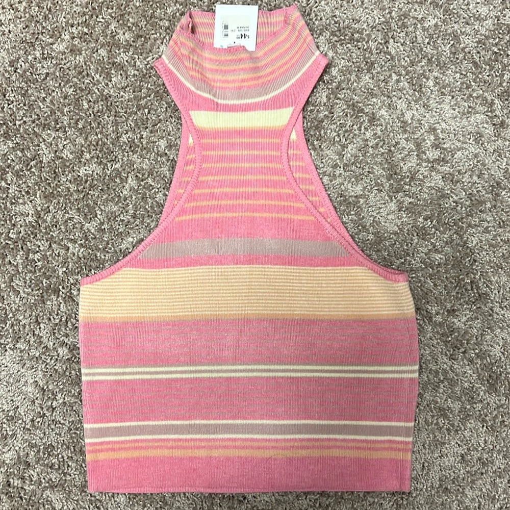 Sleeveless Crop